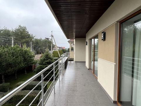 будинок за адресою смт. Обухівка, Строителей