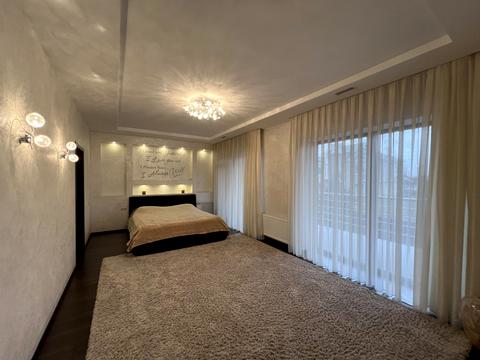 будинок за адресою смт. Обухівка, Строителей