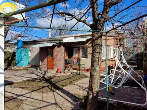 будинок за адресою Бориса Джонсона вул.