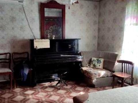будинок за адресою Бориса Джонсона вул.