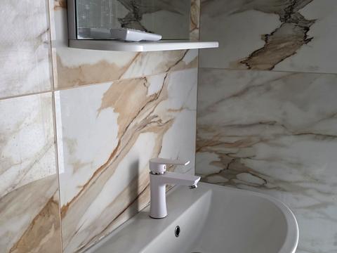 комерційна за адресою Івана Сірка вул., 11