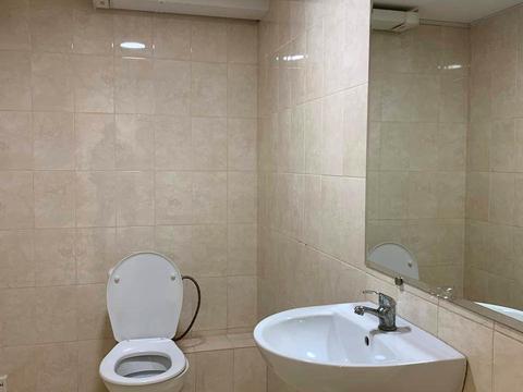 комерційна за адресою Івана Луценка пров., 3/7