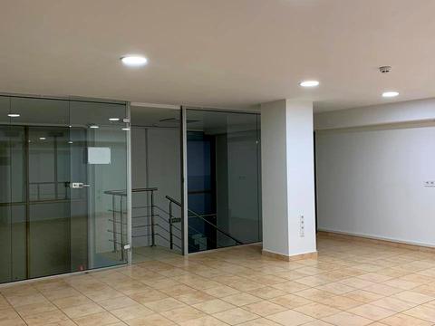 комерційна за адресою Івана Луценка пров., 3/7