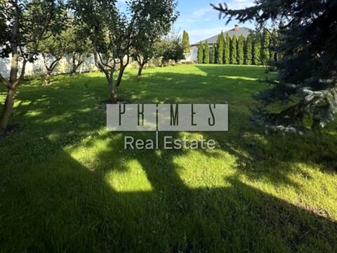 будинок за адресою Гідності вул. (Жертв Революції), 1