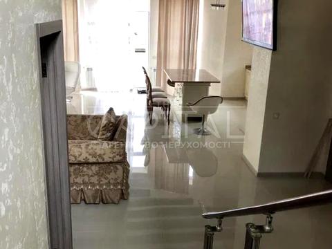 будинок за адресою Озерна вул.