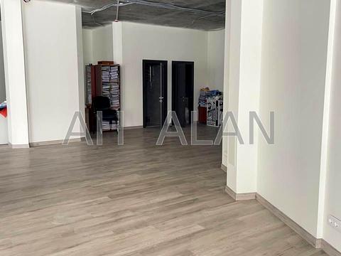 комерційна за адресою Київ, Микільсько-Слобідська вул., 15