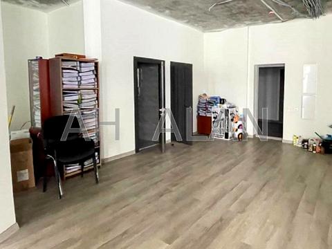 комерційна за адресою Київ, Микільсько-Слобідська вул., 15