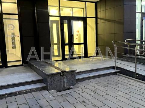 комерційна за адресою Київ, Микільсько-Слобідська вул., 15