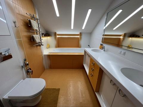 будинок за адресою смт. Обухівка, Заречная