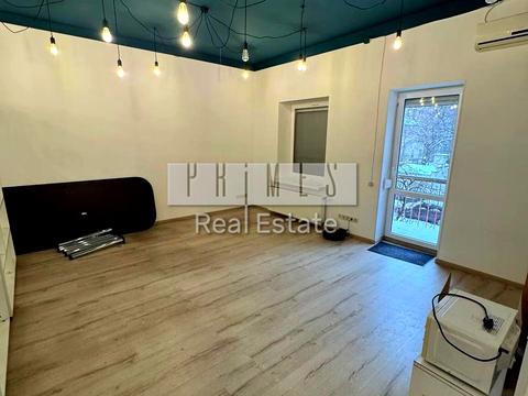 комерційна за адресою Костянтинівська вул., 56