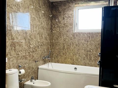 будинок за адресою смт. Обухівка, Нова