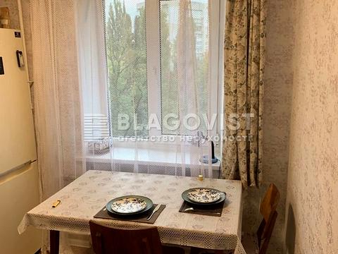 квартира за адресою Київ, Генерала Генадія Воробйова вул. (Курська), 8-А