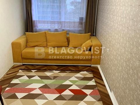 квартира за адресою Київ, Генерала Генадія Воробйова вул. (Курська), 8-А