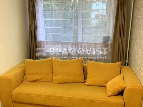 квартира за адресою Київ, Генерала Генадія Воробйова вул. (Курська), 8-А