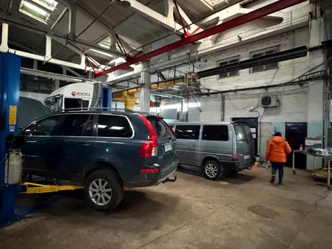 комерційна за адресою Богдана Хмельницького просп. (Героїв Сталінграда), 153