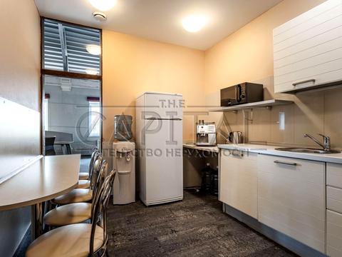 коммерческая по адресу Дегтяревская ул., 33б