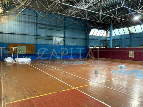 комерційна за адресою Привокзальна вул., 12а