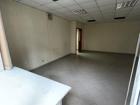 комерційна за адресою Князя Острозького вул., 46