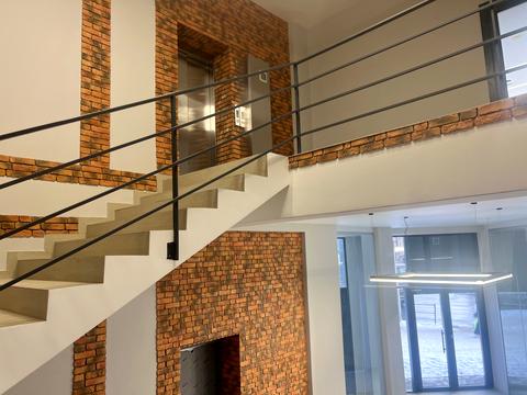 комерційна за адресою Торговиця вул., 19