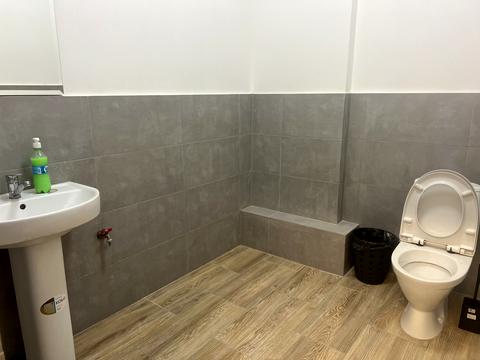 комерційна за адресою Торговиця вул., 19