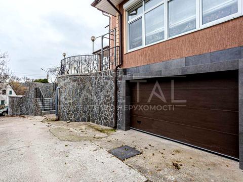 дом по адресу Центральна