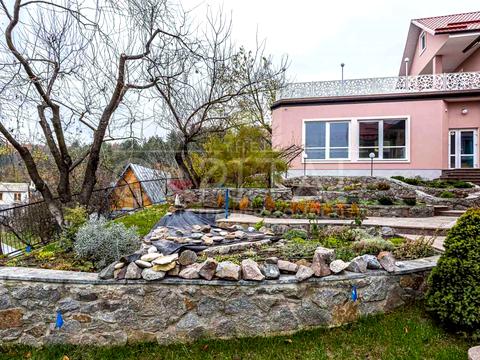 дом по адресу Центральна