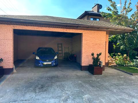 будинок за адресою Івана Франка вул.