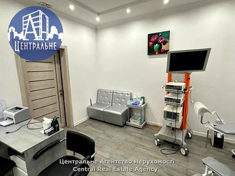 комерційна за адресою Руданського вул., 24