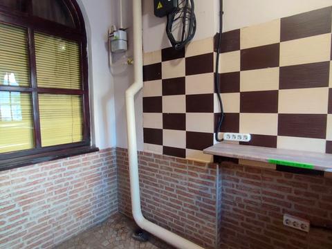 комерційна за адресою Князя Острозького вул., 1