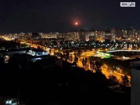 квартира за адресою Причальна вул., 14