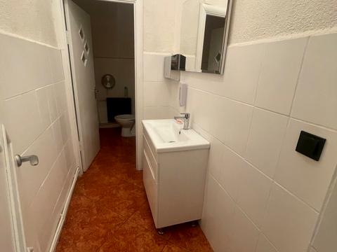 комерційна за адресою Микулинецька вул., 117