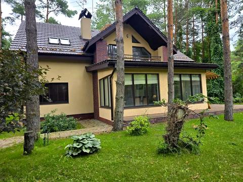 будинок за адресою Набережна вул.