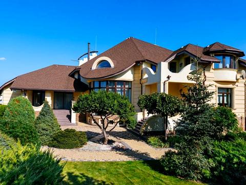 дом по адресу  ул.