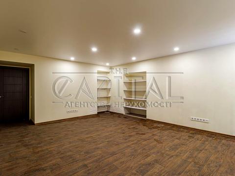 комерційна за адресою Київ, Басейна вул., 9-А