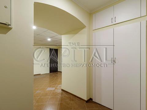 комерційна за адресою Київ, Басейна вул., 9-А