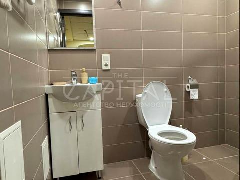 комерційна за адресою Київ, Басейна вул., 9-А