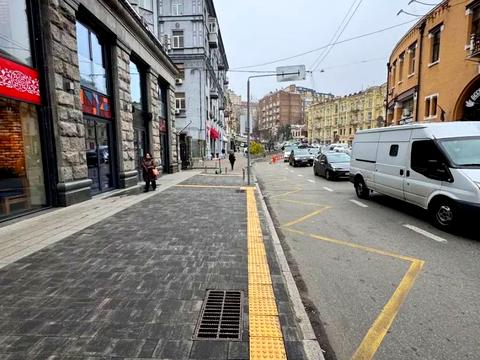 комерційна за адресою Хрещатик вул. (Kreschatic), 29/1