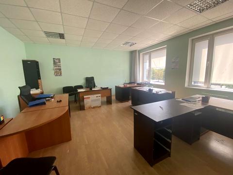 комерційна за адресою Богдана Хмельницького просп. (Героїв Сталінграда), 153