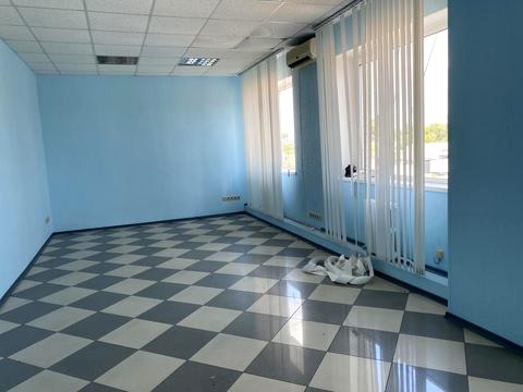 комерційна за адресою Богдана Хмельницького просп. (Героїв Сталінграда), 153