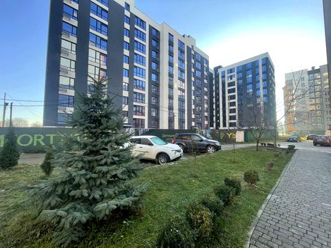 квартира за адресою Романа Вірастюка вул., 3