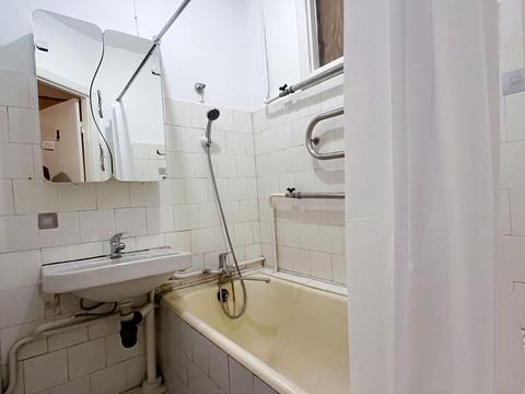 квартира за адресою Рівне, Степана Бандери вул., 24