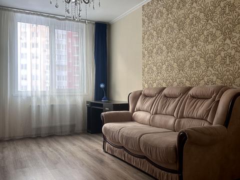 квартира за адресою Василя Симоненка вул., 5-А