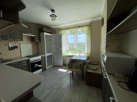 квартира за адресою Чорновола вул., 182б