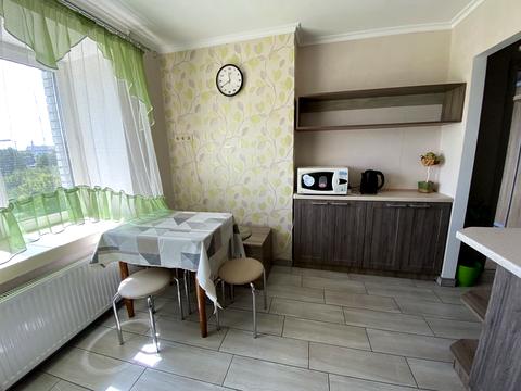 квартира за адресою Чорновола вул., 182б