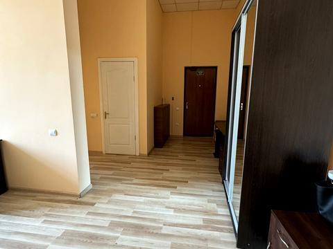 комерційна за адресою Незалежності вул., 11/5