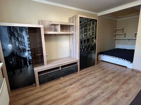 квартира за адресою Дорошенко вул., 15