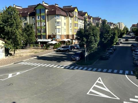 квартира за адресою Дорошенко вул., 15