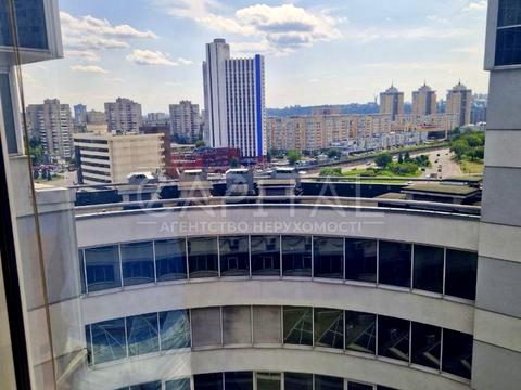 комерційна за адресою Митрополита Андрея Шептицького вул. (Анатолія Луначарського), 4а