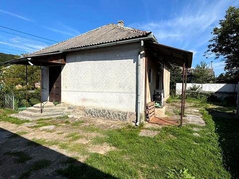 будинок за адресою головна, 1