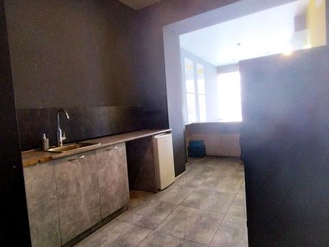 комерційна за адресою Бакинська вул., 11